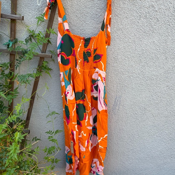 Reformation Besse Dress in Electra - Picture 9 of 9